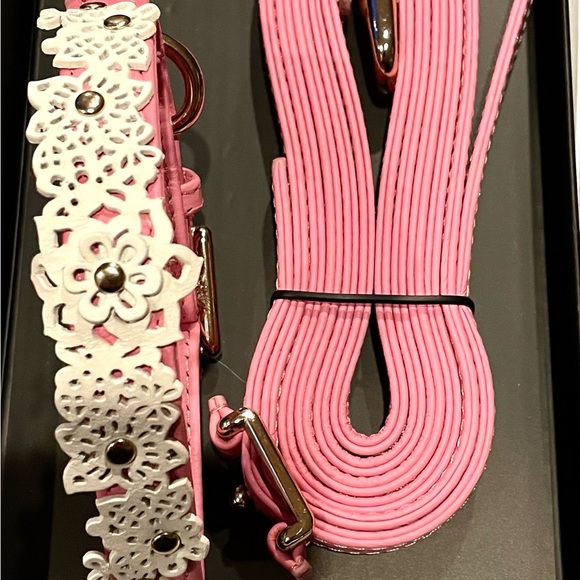New Vintage Oscar De La Renta Pink collar and Leash - Picture 1 of 3